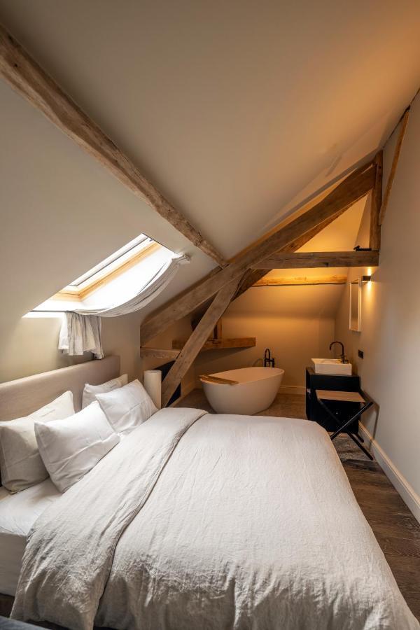 Le Chateau De Mirwart Eksteriør bilde